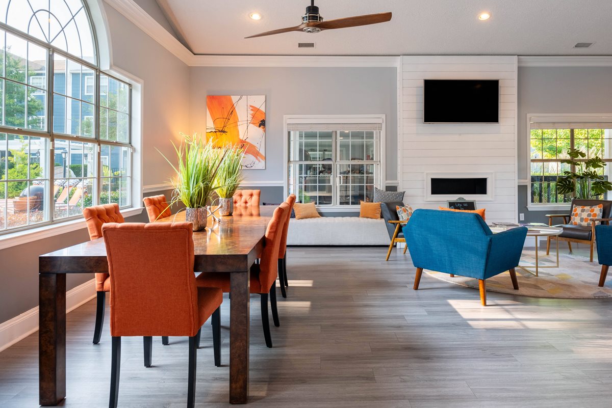 Avenues At Steele Creek Apartments